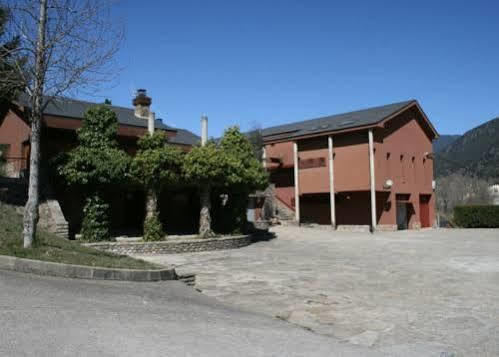 Alberg Escola De Piraguisme De Sort Exterior foto